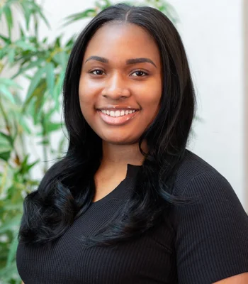 Portrait of Jordyn Thomas, Agent.